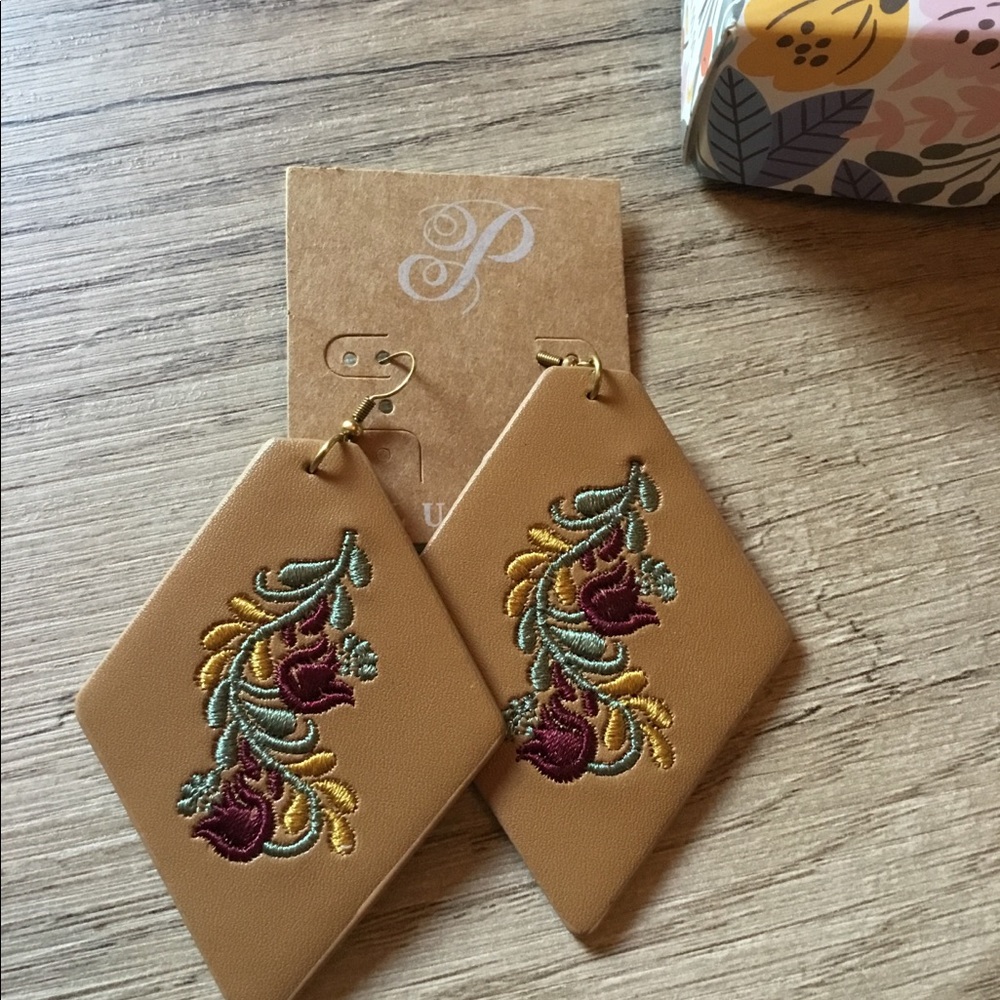 Plunder Design Embroidered Leather Earrings NWT